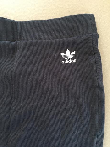 Vrúbkovaná predĺžená suknička - adidas originals, adidas,s