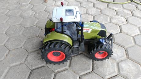 Traktor class na diaľkové ovládanie , 