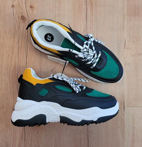 Botasky na platforme, 37