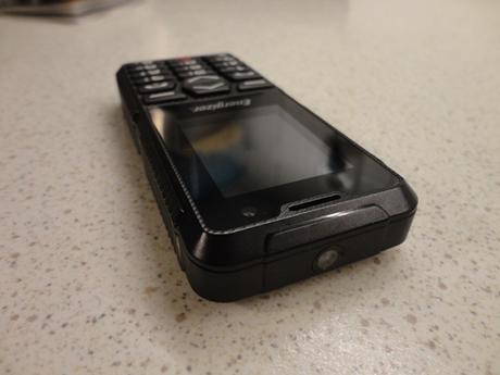 Mobilný telefón energizer - tlačidlový, 