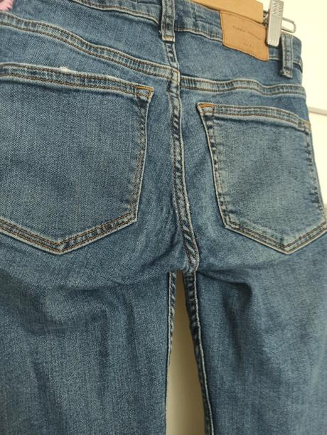 Rifle s kvetinkami, zara,32