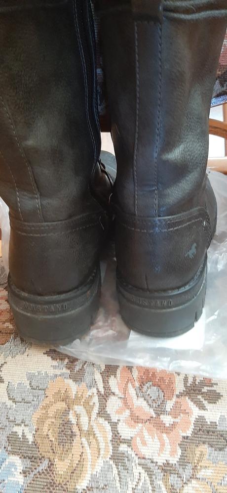 Šnurovacie zimné čižmy mustang, mustang,39