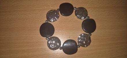 Korálkový náramok, 