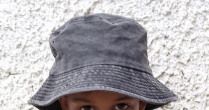 Antracitovy klobuk bucket hat, 