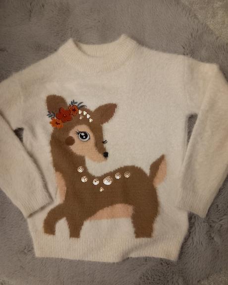 Predám dievčenský sveter veľ. 134 cm, c&a,134