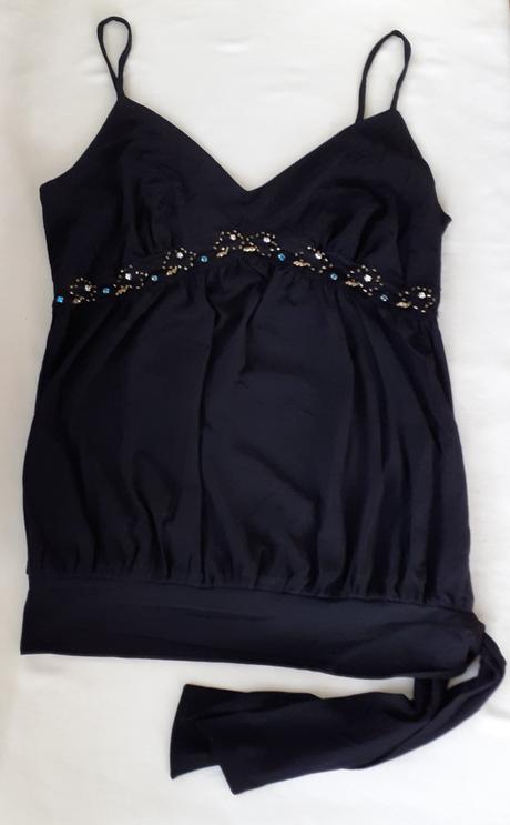 Elegantný čierny top, univerzálna veľkosť,