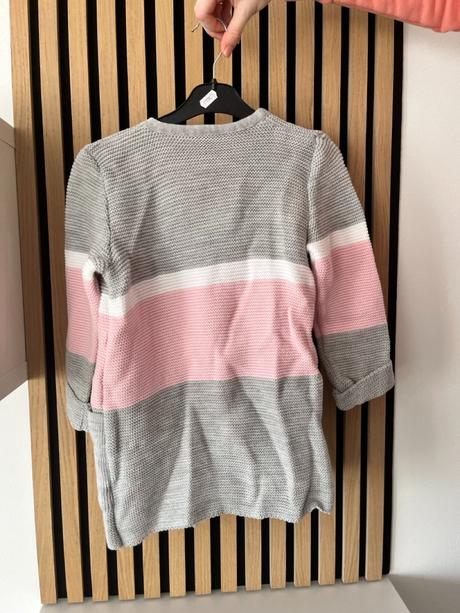 Sivo-ružový svetrík (dievčenský), 134