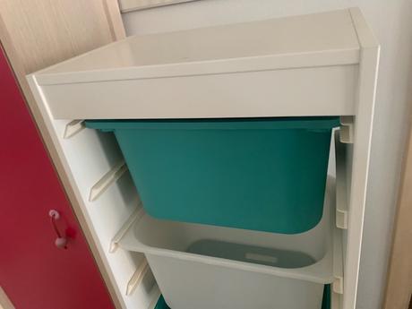 Ikea trofast aj s boxami,
