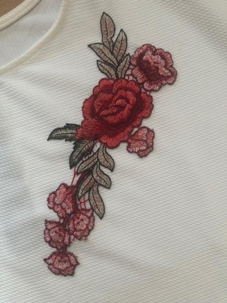 Vyšívané tricko, 42