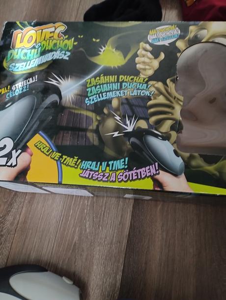 Hra-lovec duchov aj s krabicou,