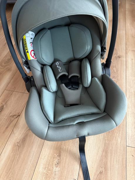 Nuna arra next 2024 autosedačka + základna, nuna