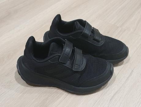 Ľahké vzdušné tenisky, adidas,32