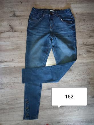 Dievcenske rifle, 152