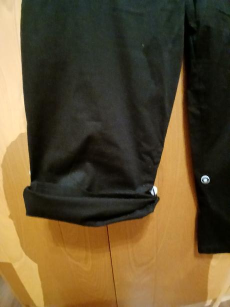 3/4 čierne nohavice, 46