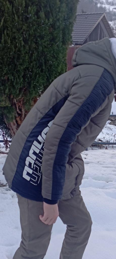 Tmavozelená bunda 146/152, chapter young,146