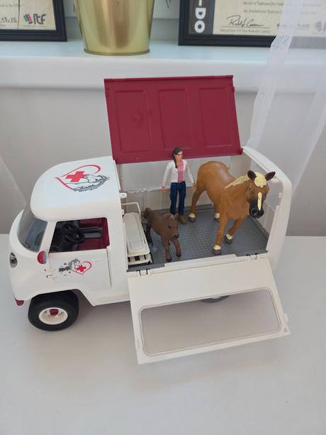 Schleich sanitka, 