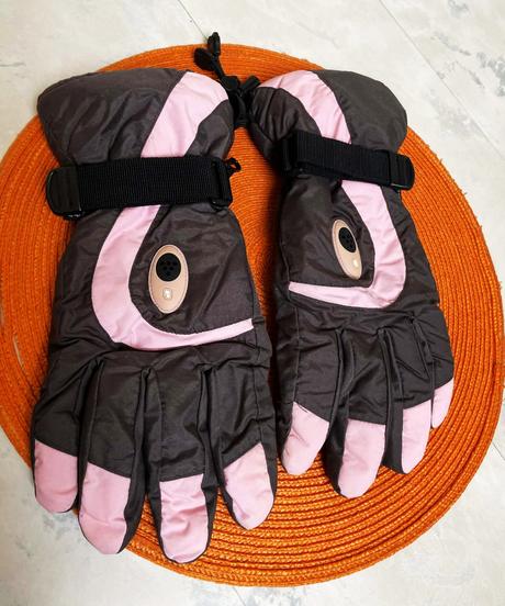 Lyžiarske rukavice thinsulate č. 7,5, 