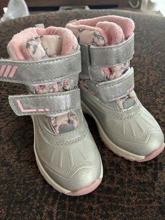 Zimne cizmy, lupilu,25