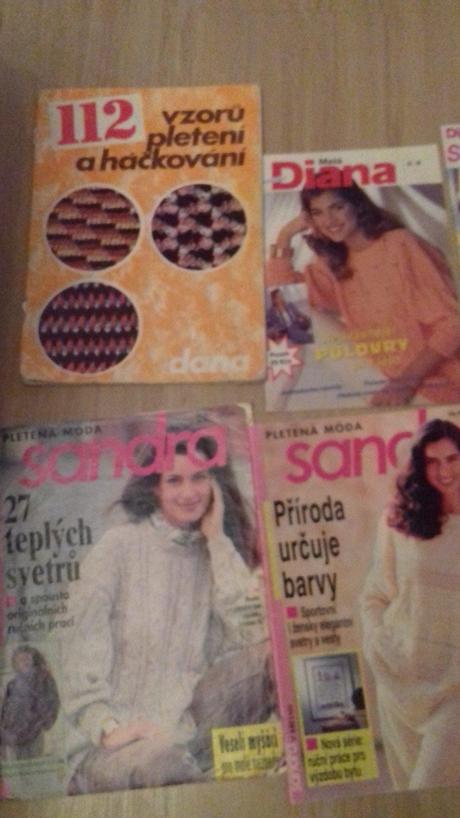 Casopisy o pleteni + kniha namety pletenia,