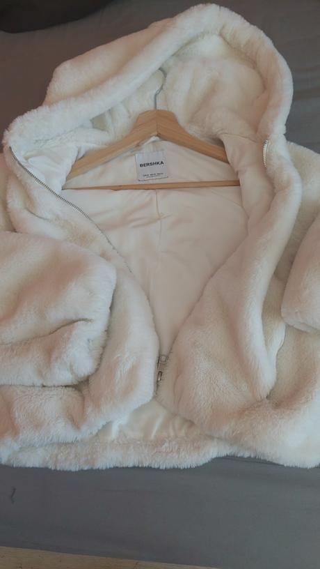 Biely kratky kozustek, bershka,xs