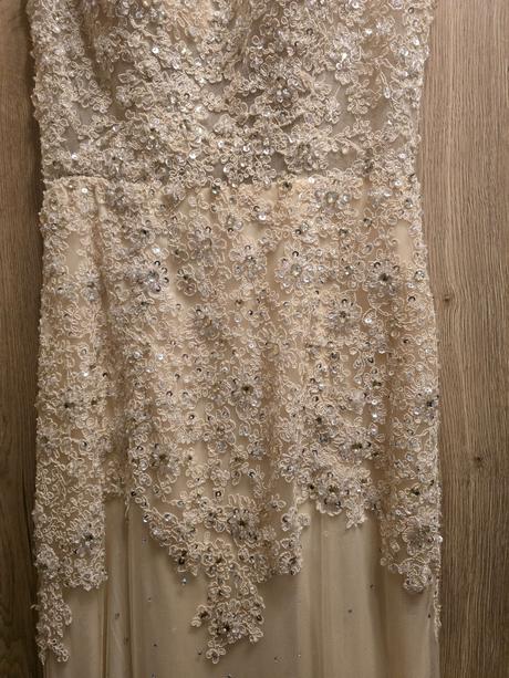 Spoločenské šaty č.38-40, 38