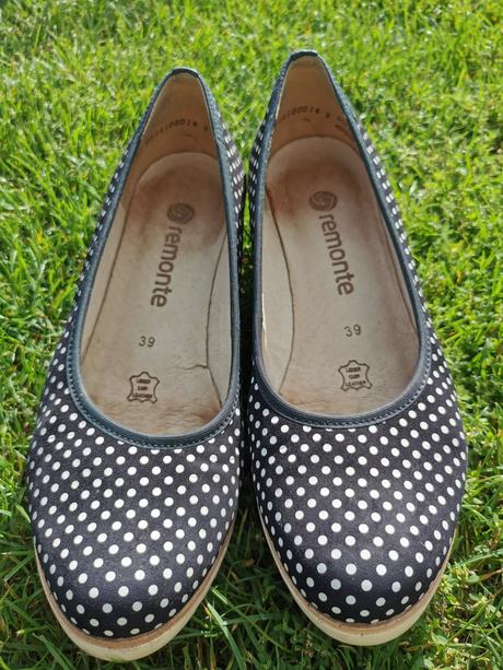 Platene bodkovane poltopanky remonte, 39