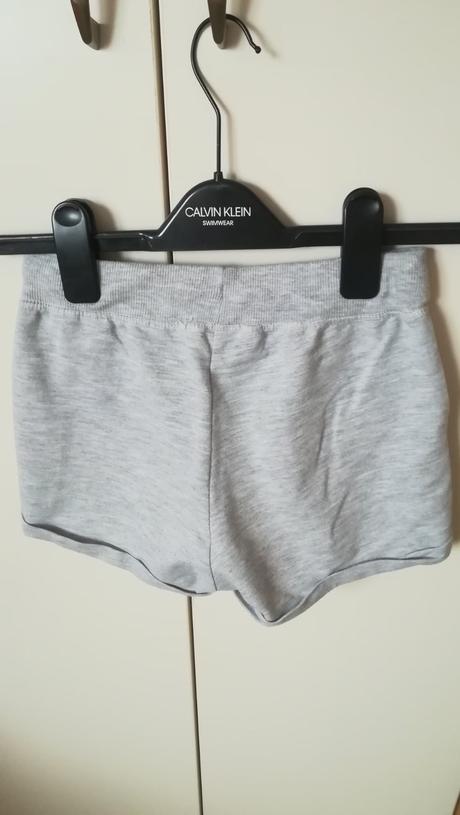 Kratke nohavice, h&m,146