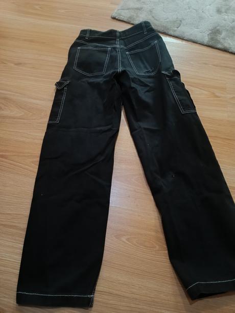 Čierne rifle s vreckami, h&m,34