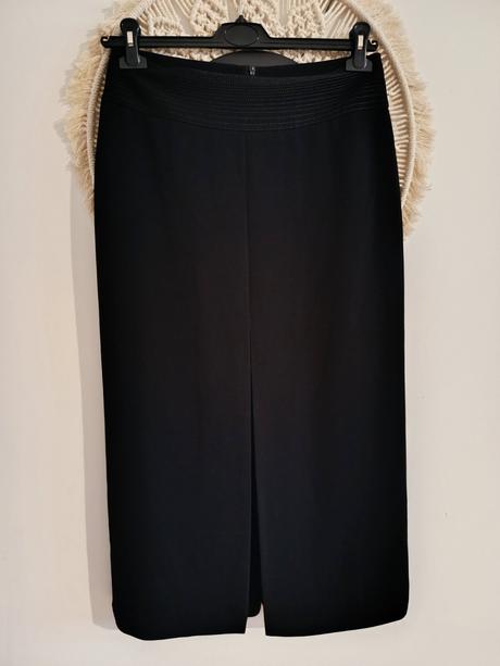 Čierna sukňa taifun, l