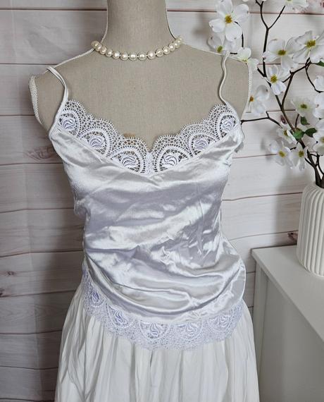 Krásne tielko s čipkou, m