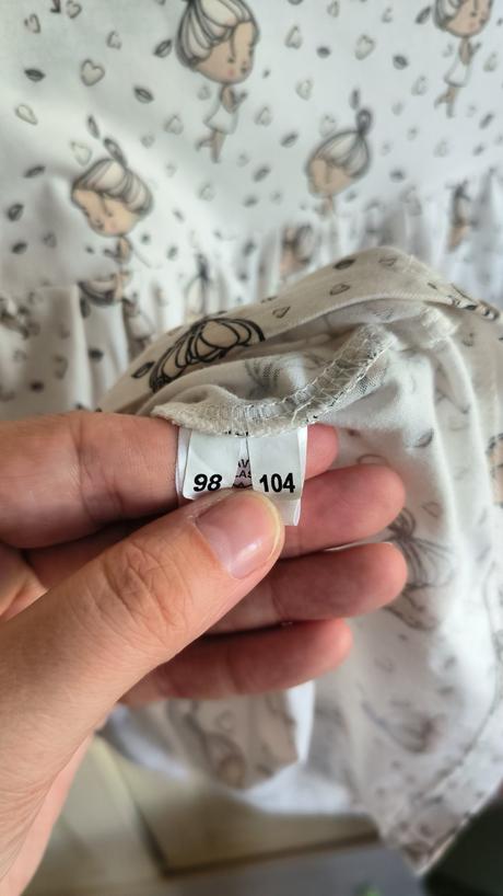 Šaty plus šatka na hlavičku, 98