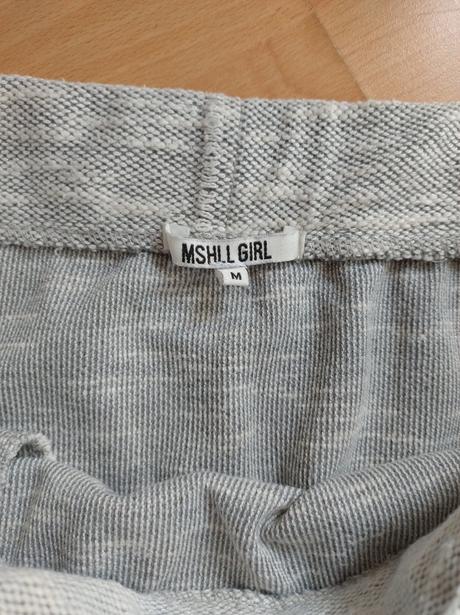 Upletova sukna, gate,m