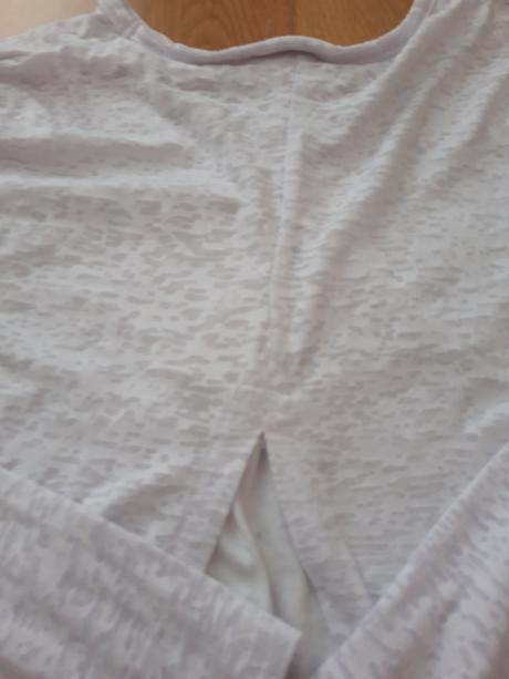 Dievčenské tričko, 158