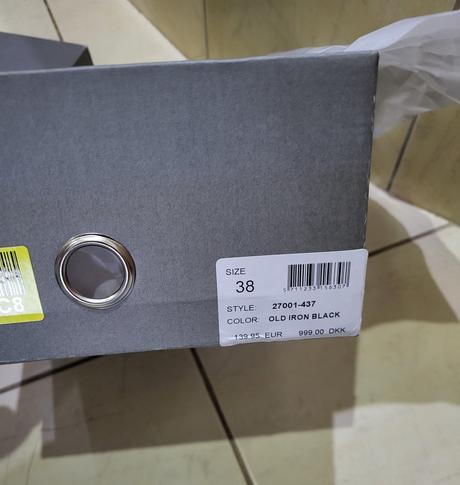 Kožené čierne sandále, 38