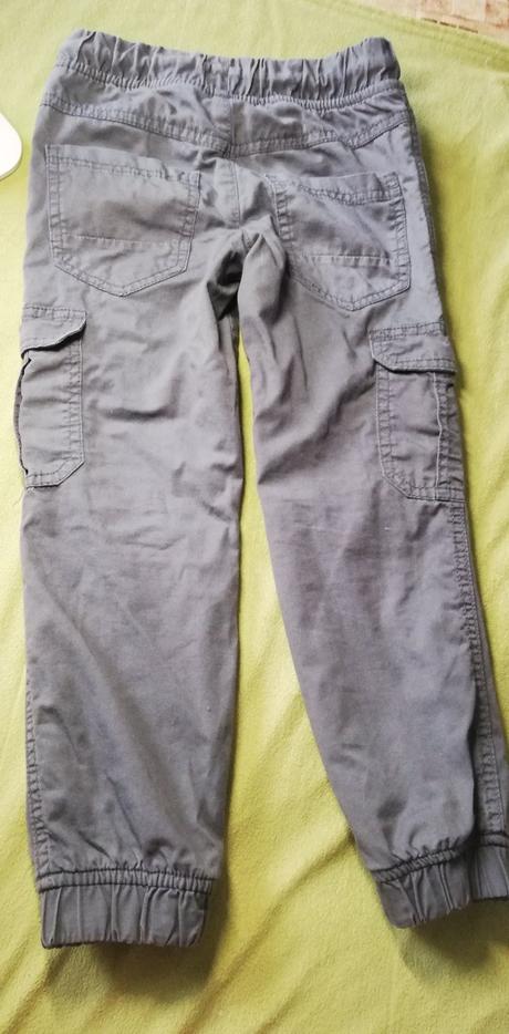 Športové nohavice, 110