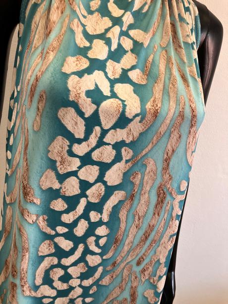 Dámske vzorované šaty, l