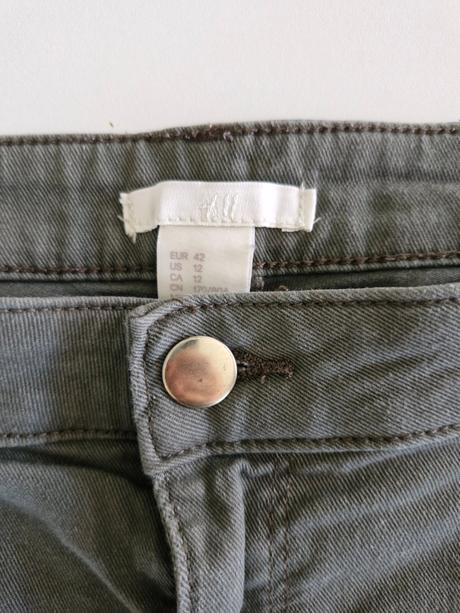 Šortky, h&m,42