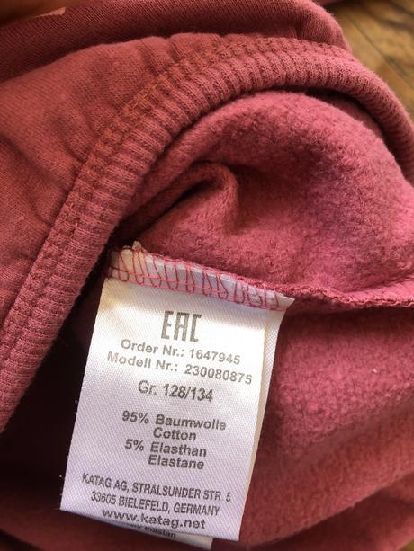 Mikina srdiecka, 128