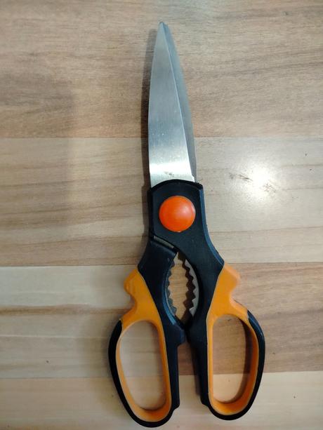 Kuchynské nožnice, 