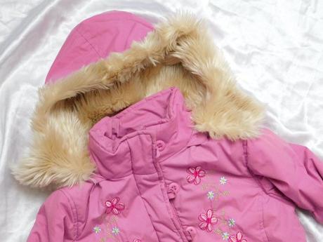 Pekna bunda s odonimatelnou kapucnou, 92