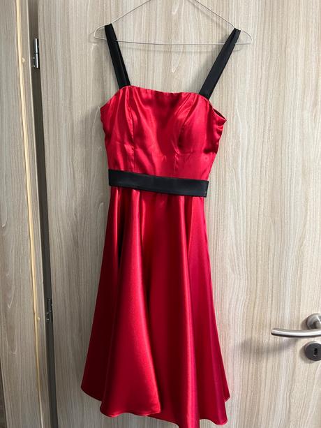 Spolocenske saty, xs