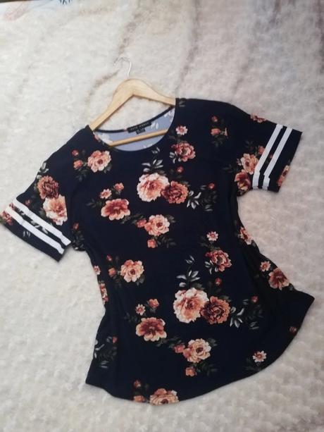 Kvetinové tričko l/40, gate,l