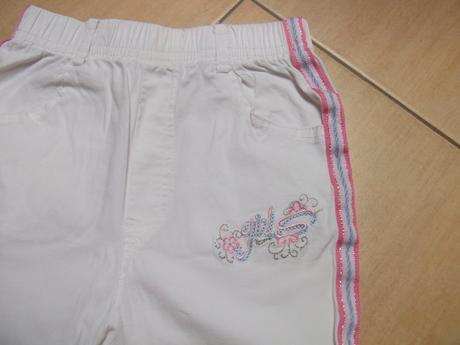 Nohavice s potlačou , 110