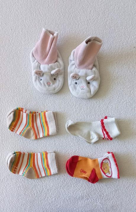 Ponožky a papučky, 74