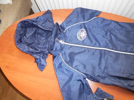 Vetrovka do dažďa, 128