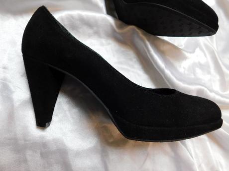 John grey luxusne velmi pekne topanky vel.38,5, 38