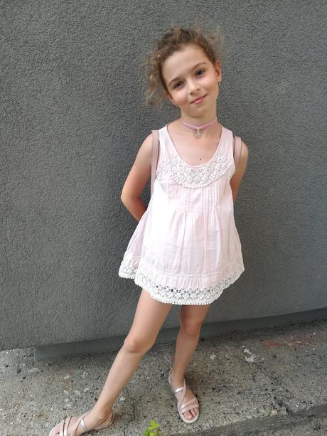 Romantický top, 146