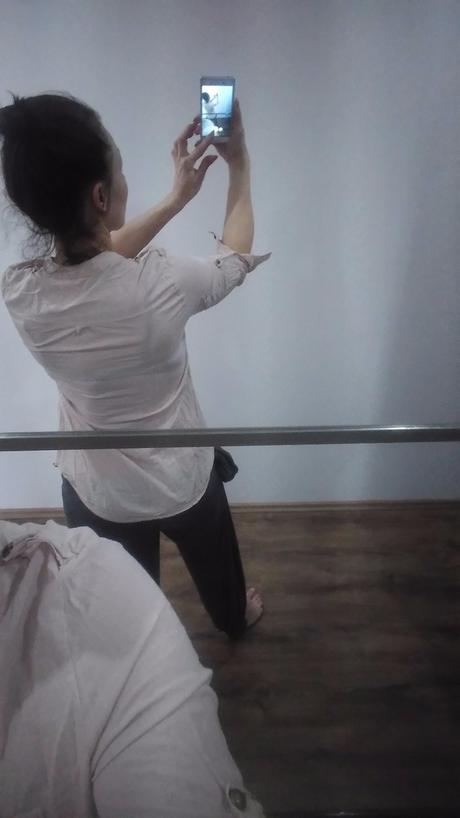 Svetloruzova tenká blúzka , m