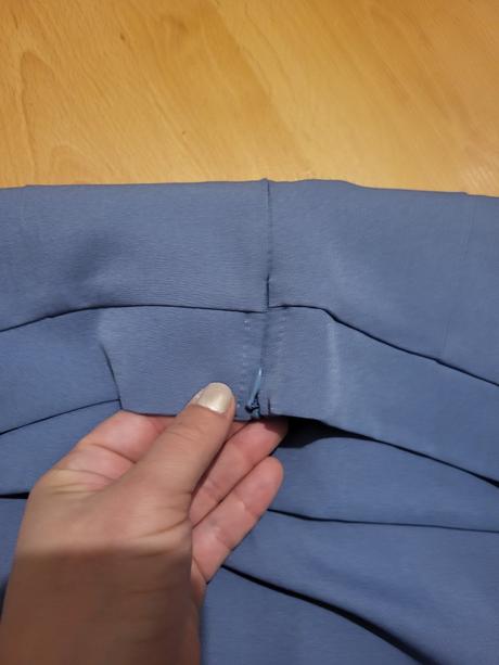 Krásna falošne prekladaná sukňa, 