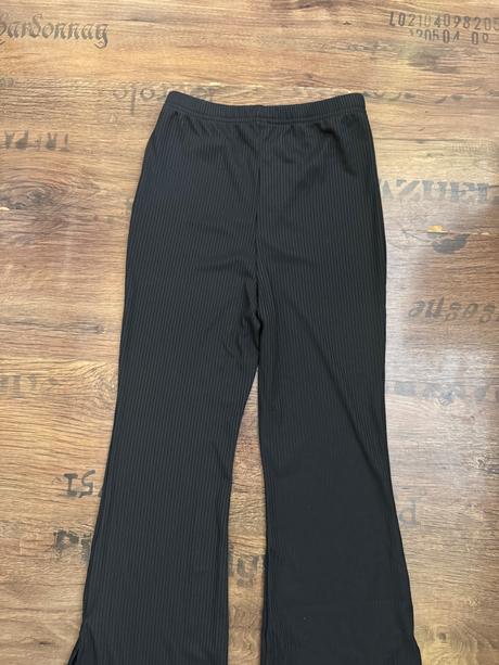 Čiernr zvonové nohavice shein 10-11r., 140